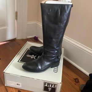 COPY - Gorgeous FRYE boots! Knee high beauties!